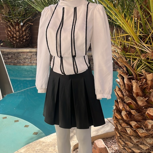 Vintage Retro White & Black Blouse - Picture 4 of 8